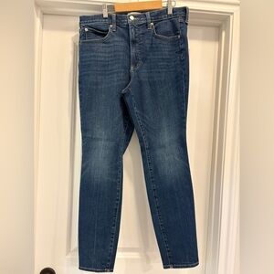 Universal Thread Blue Jeans